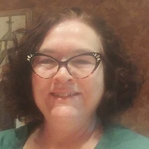 Meet your Posher, Janet